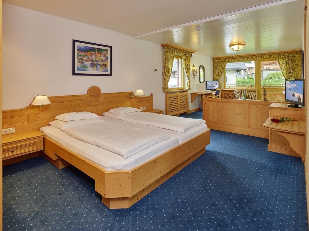 Hotel Muntanella Lech am Arlberg Zimmer foto